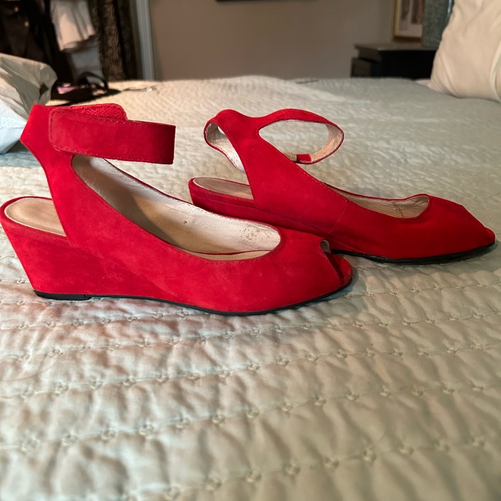 Sasha London Red Wedges